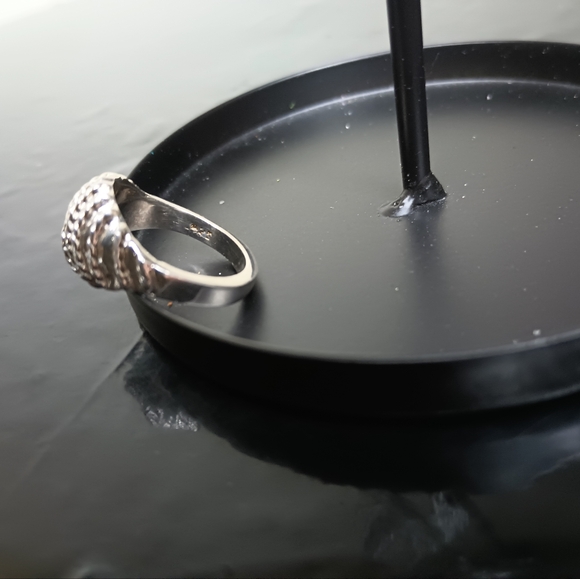 Vintage Sterling Silver Twisted Domed Ring - Picture 6 of 6